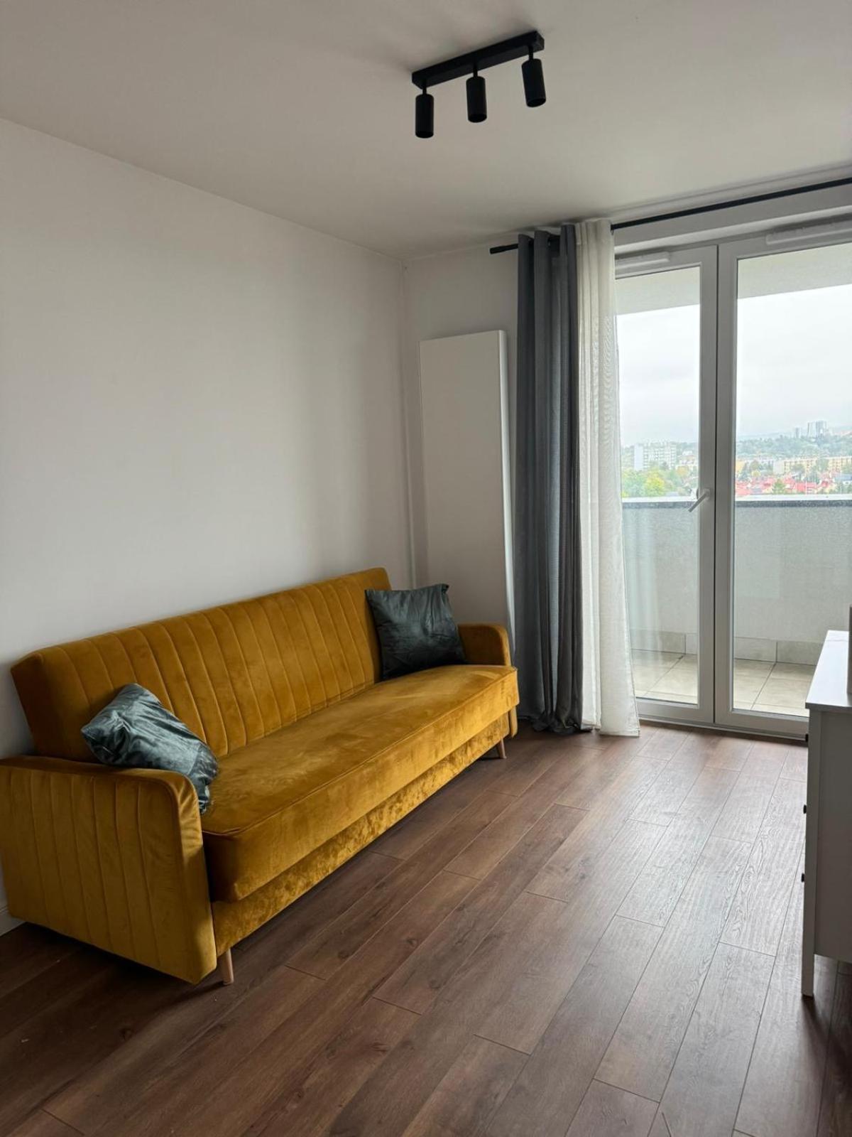 Sky Tower Self Check In 1 Bedroom Apartment Rzeszow Dış mekan fotoğraf