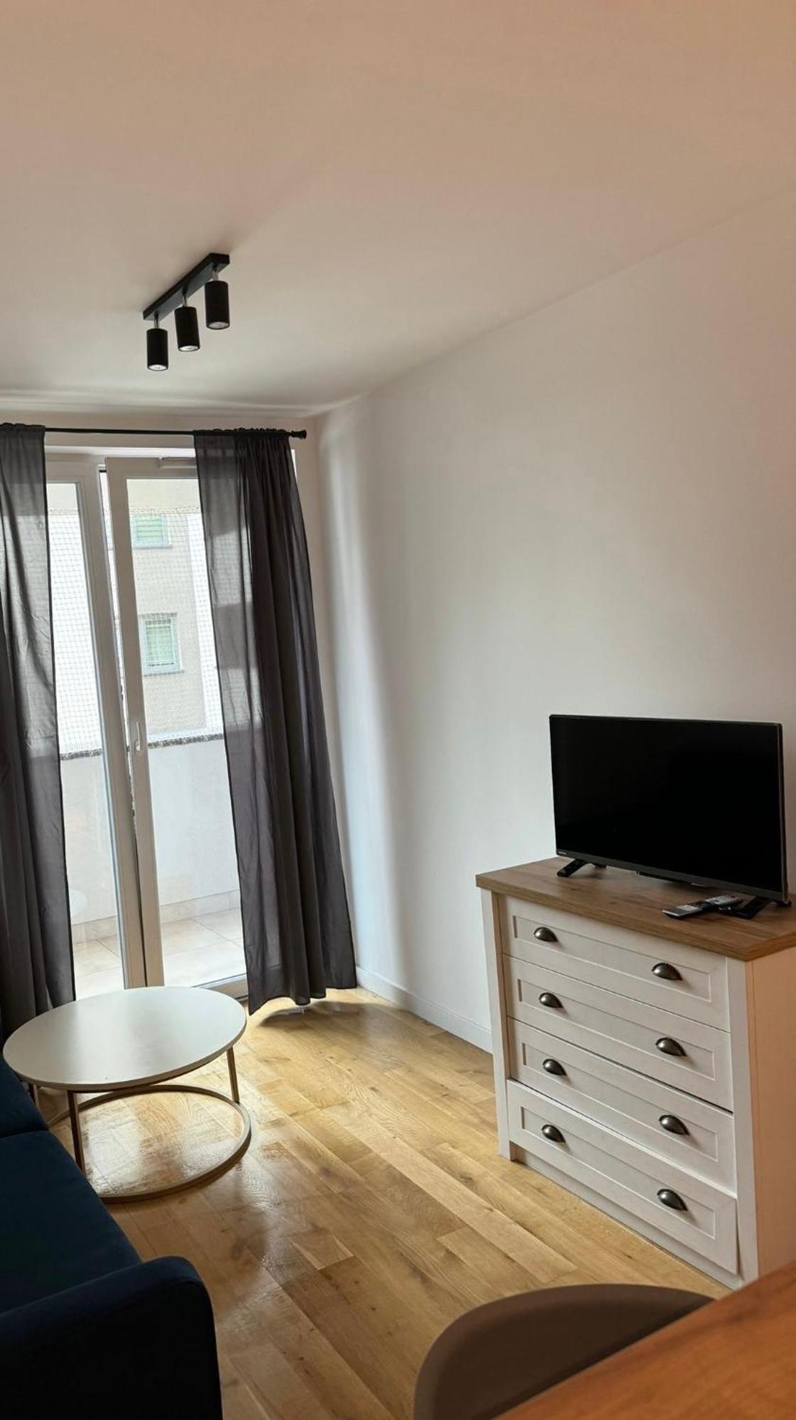 Sky Tower Self Check In 1 Bedroom Apartment Rzeszow Dış mekan fotoğraf